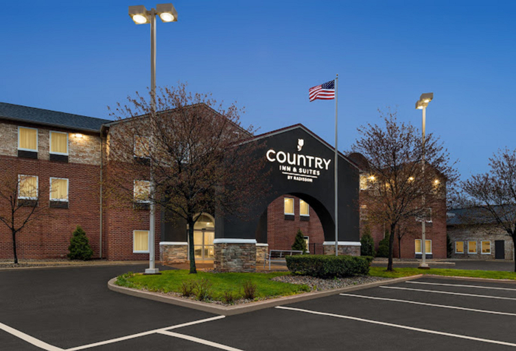 Exterior & Views, Country Inn & Suites by Radisson, Benton Harbor-St. Joseph, MI, Berrien