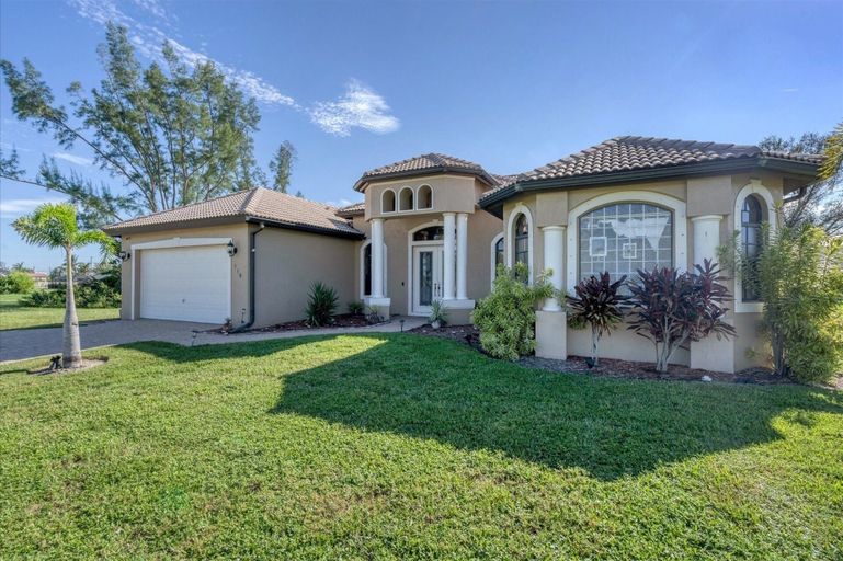 Exterior, Cape Coral 4 Bedroom Private Pool Home 4 Home, Lee