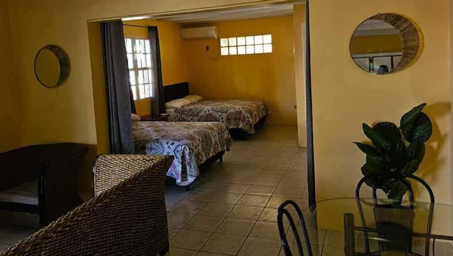 Bedroom 3, MIDTOWN MOTEL SXM