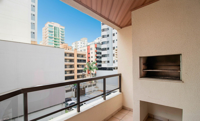 Property grounds, Fully Equipped Apartments in Meia Praia, 150m From the sea - Eoos, Itapema