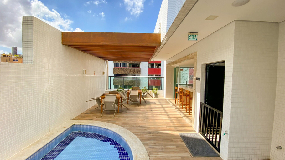 Room 2, Apto c Varanda Piscina e Sal o de Jogos, Salvador