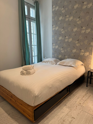 Room 5, Balcon de Ville in Montpellier, Hérault