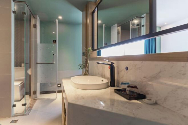 Bathroom 3, Huilong Hotel, Taizhou
