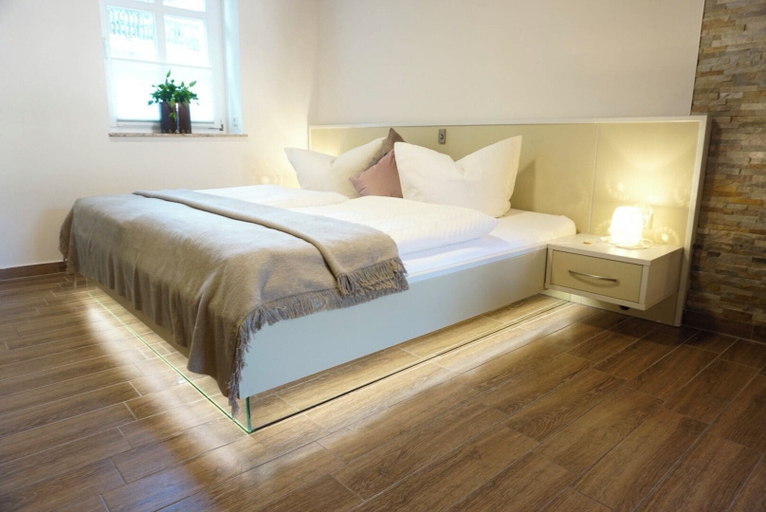 Room 4, Altstadt-Domizil, Mittelsachsen