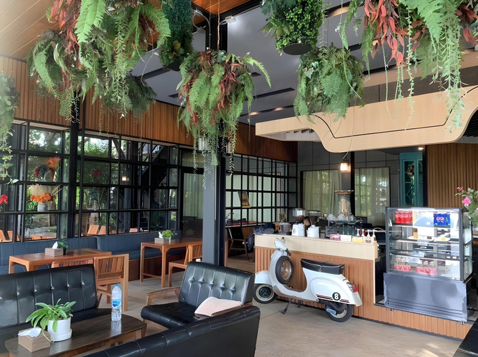 Food & Drinks 5, IP Plus Pool Villa Pattaya, Pattaya