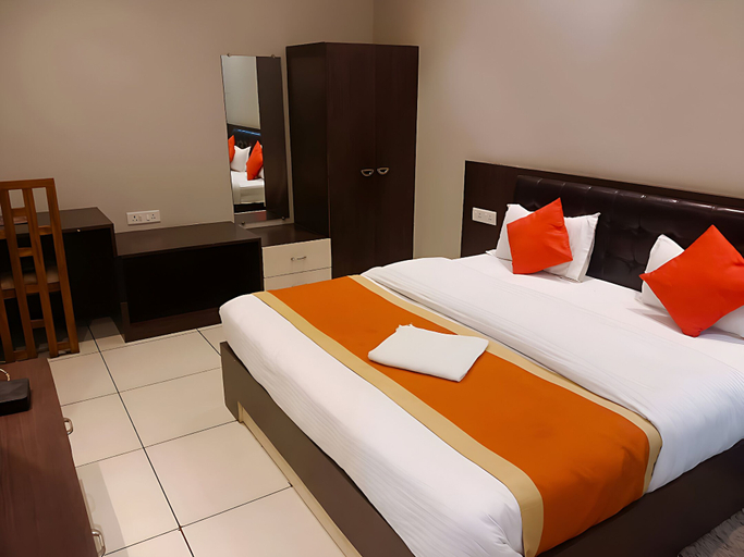 Room 5, Hotel Mukesh Palace, Kaushambi
