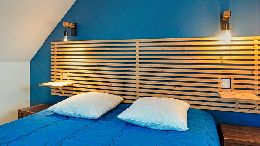 Room 4, T. de Pentrez Ndeg01 - 2P4, Finistère