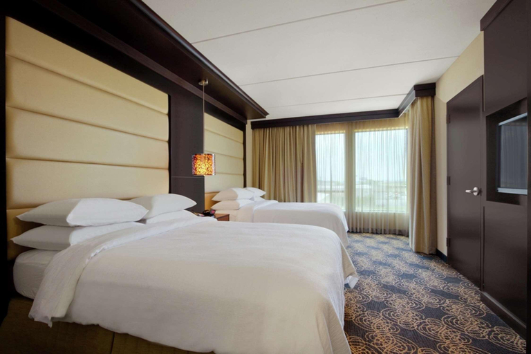 Bedroom 4, Embassy Suites by Hilton Knoxville West, Knox