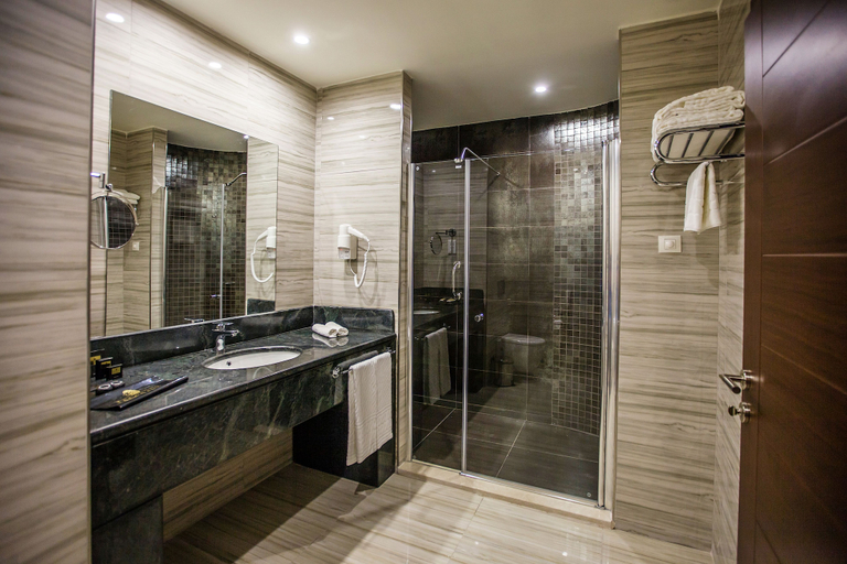 Bathroom 4, JRW Welmond Hotel & Casino Batumi, Batumi
