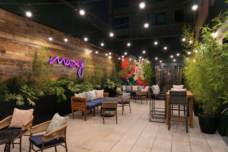 Food & Drinks 4, Moxy Belfast City, Belfast