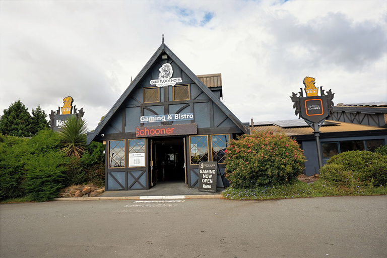 Exterior & Views 2, Olde Tudor Hotel, Launceston - Pt B