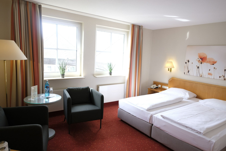 Bedroom 3, Parkhotel Diani, Leipzig