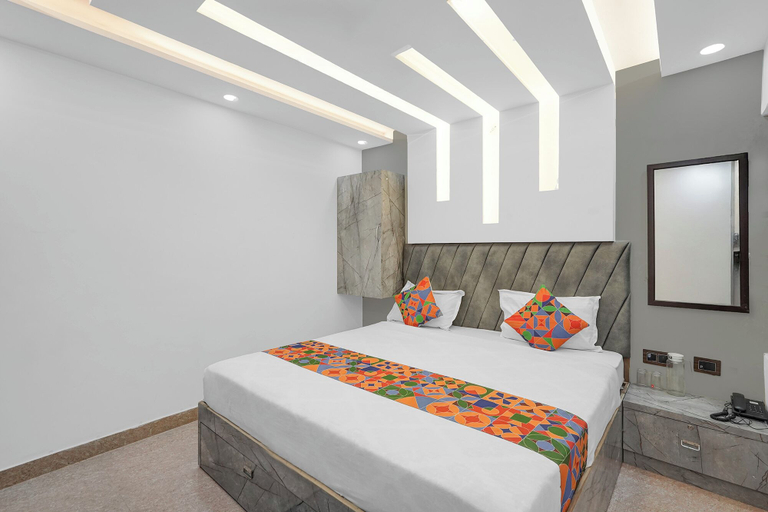 Room 2, Fabhotel Yatri Nivas, Varanasi