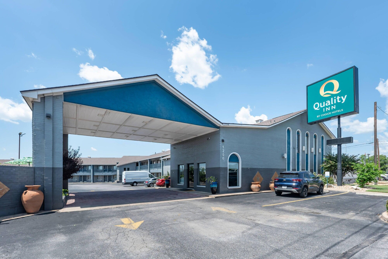 Exterior & Views 2, Quality Inn Near Lake Marble Falls, Burnet