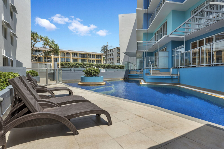 Sport & Beauty 3, Rolling Surf Resort, Caloundra - Caloundra S.