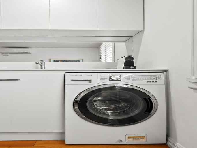 Others 4, Convenient Apartment in heart of Carlton, Melbourne