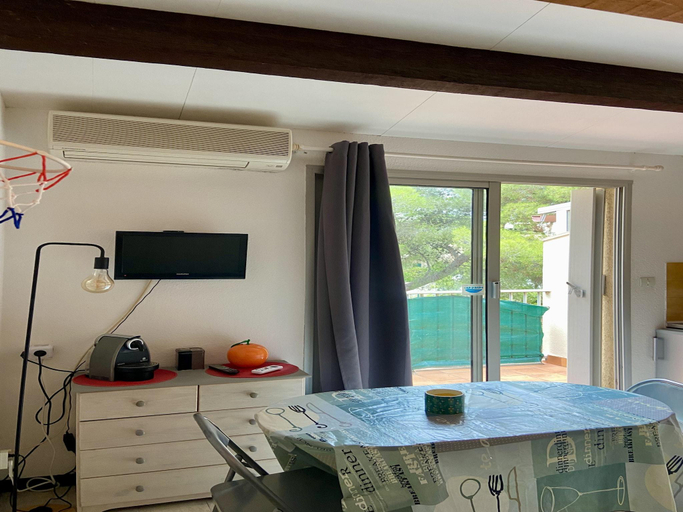 4, Bright apartment in Agde near the beach, Hérault
