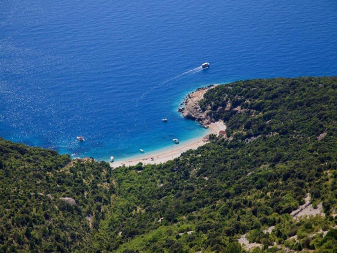 2, Apartment in Cres near Old Town and Beaches, Cres