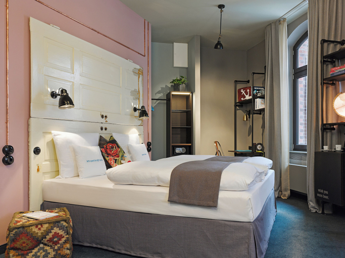 Bedroom 3, 25hours Hotel Altes Hafenamt, Hamburg