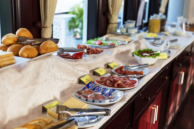 Food & Drinks 4, Paloma Cruise, Hạ Long