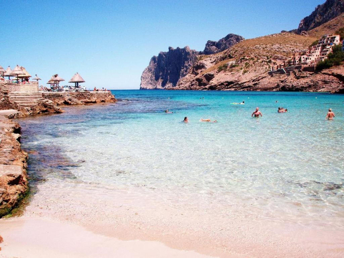 Others 5, Apartment in Port de Pollenca by the Beach, Baleares