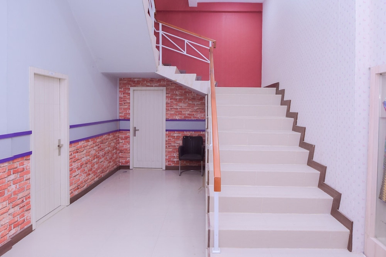 Public Area, Capital O 2018 Ring Road Guest House Syariah, Banda Aceh