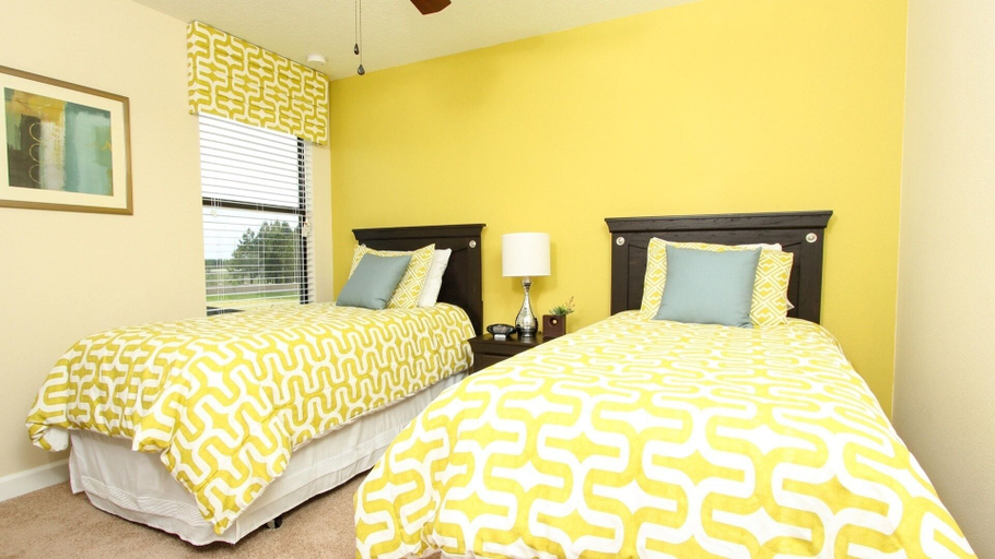 Room 5, Championsgate Resort 5 Bedroom Private Pool Home 5 Home, Osceola