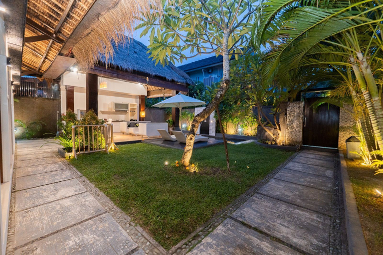 Courtyard, Karen's Tropical Villa, Badung