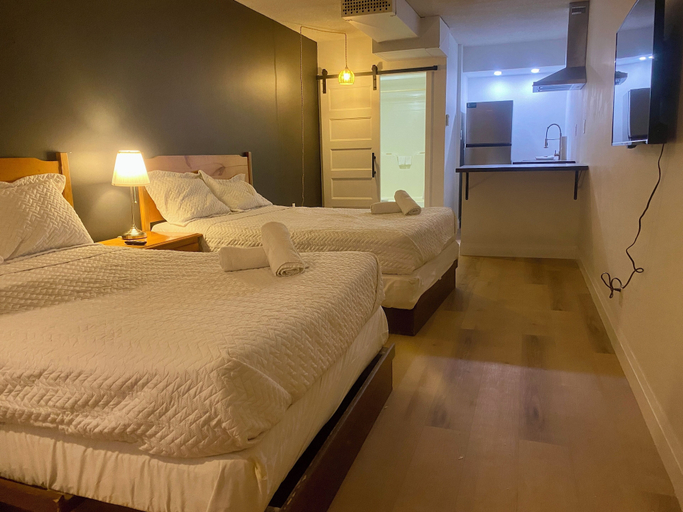 Room 4, The Ranchhouse Inn, Huron