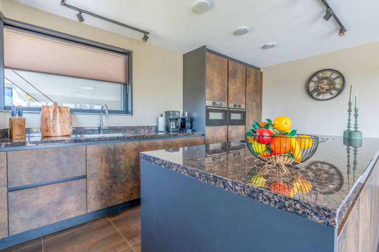 Private kitchen 4, Modern, Luxurious and Sustainable Nature Villa, Texel
