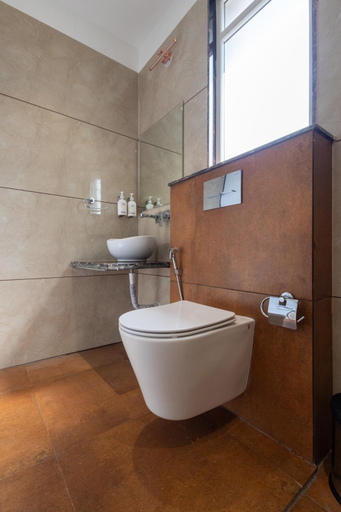 4, Pravasa Stay, Bapat Square, Indore