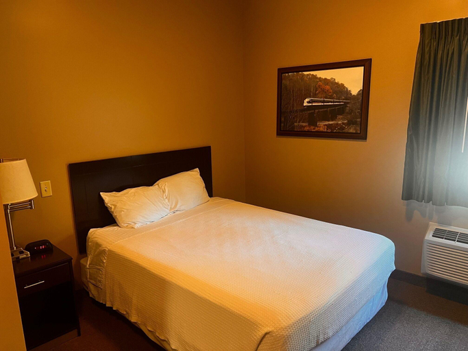Bedroom 2, Ambridge Inn, Beaver
