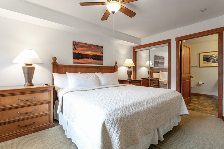 Room 4, 1404 - Two Bedroom Standard Eagle Springs West 2 Condo by RedAwning, Salt Lake