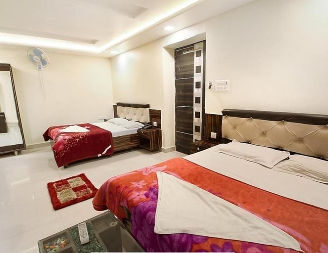 Bedroom 5, Hotel LR Regency, Mathura