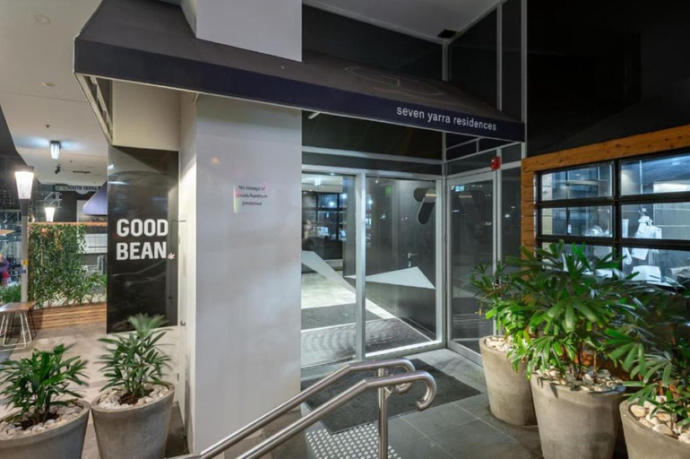 Reception, Wake Up to Views, Pool & the South Yarra Lifestyle, Melbourne
