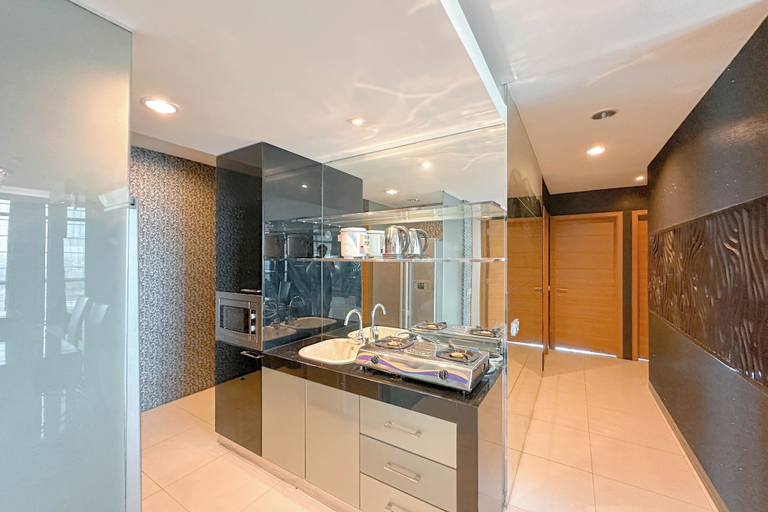 Private kitchen 4, Spacious And Comfortable Living 3Br Apartment At Aryaduta Residence, Surabaya