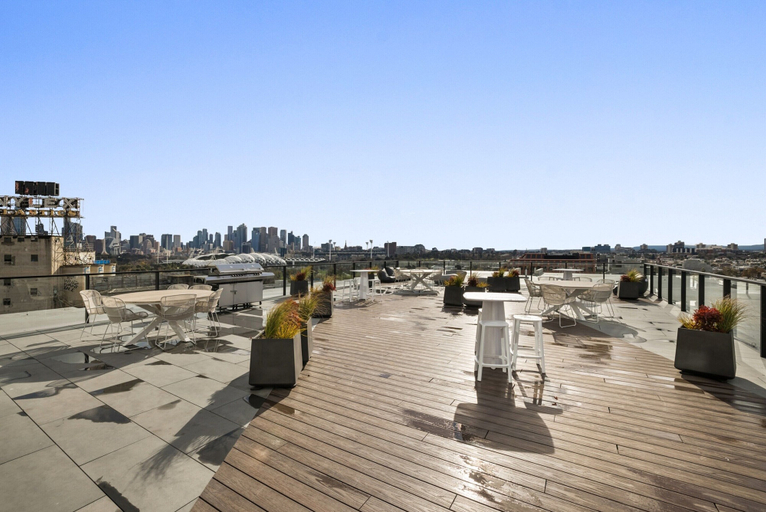 Balcony 4, Stay Near Botanic Garden With Gym, Sauna & Parking, Melbourne