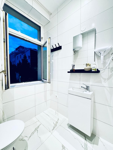 Bathroom 2, Modern Studio Near LK Klosterneuburg, Wien Umgebung