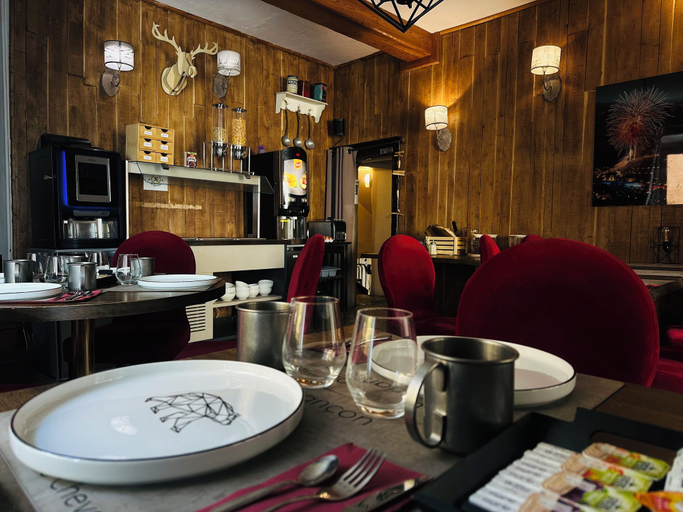 Food & Drinks 5, Auberge de la paix, Hautes-Alpes