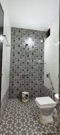 Bathroom 4, Abba's Glory Land, South Goa