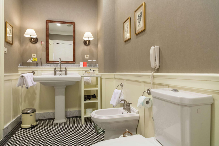 Bathroom 5, Marrol's Boutique Hotel, Bratislava I
