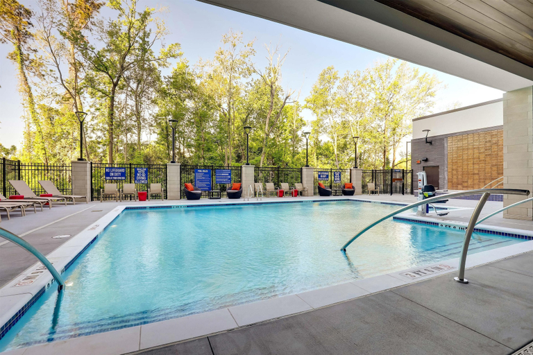 Pool 5, Drury Plaza Hotel North Charleston, Charleston