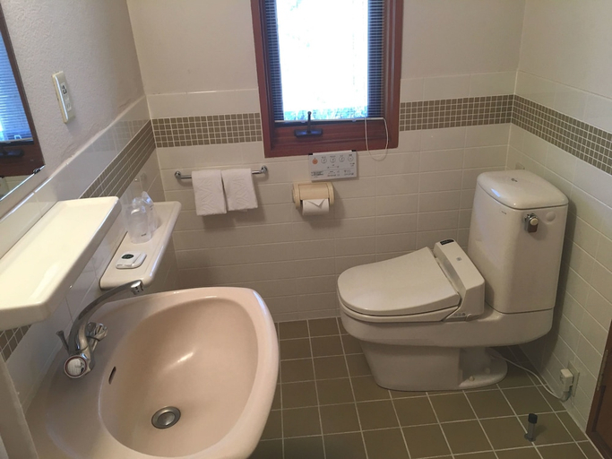 Bathroom 4, Chuzenji Kanaya Hotel, Nikkō
