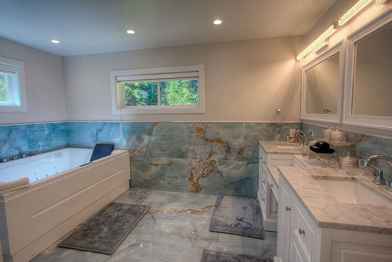 Bathroom 4, Creek Side Summit 4 Bedroom Home by RedAwning, Douglas