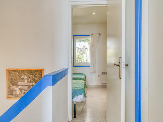 2, Apartment with scenic view, Girona