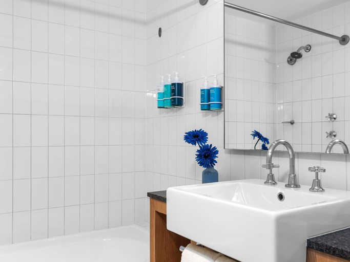 Bathroom 3, Novotel Perth Langley, Perth