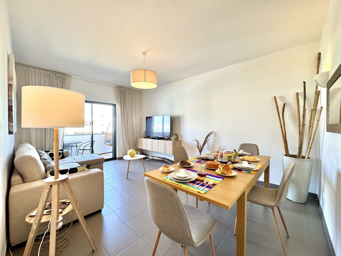 Room 5, P RA SEA View With Pool by Homing, Silves
