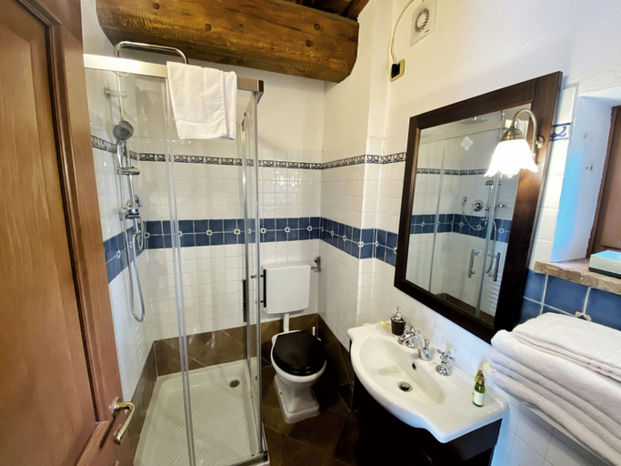 Room 2, Agriturismo Borgo Sette Tigli Apt 4, Siena