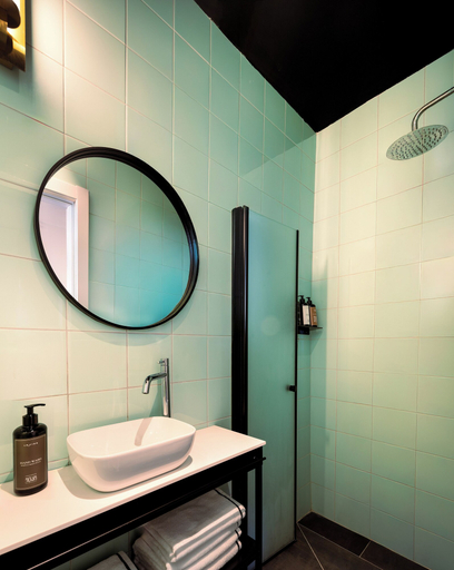 Bathroom, Silicate Ben Yehuda - Smart Hotel by Loginn Tel Aviv
