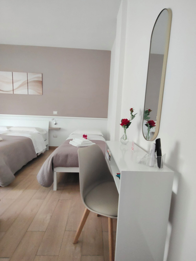 Bedroom 3, B&B Alle porte del centro, Caserta